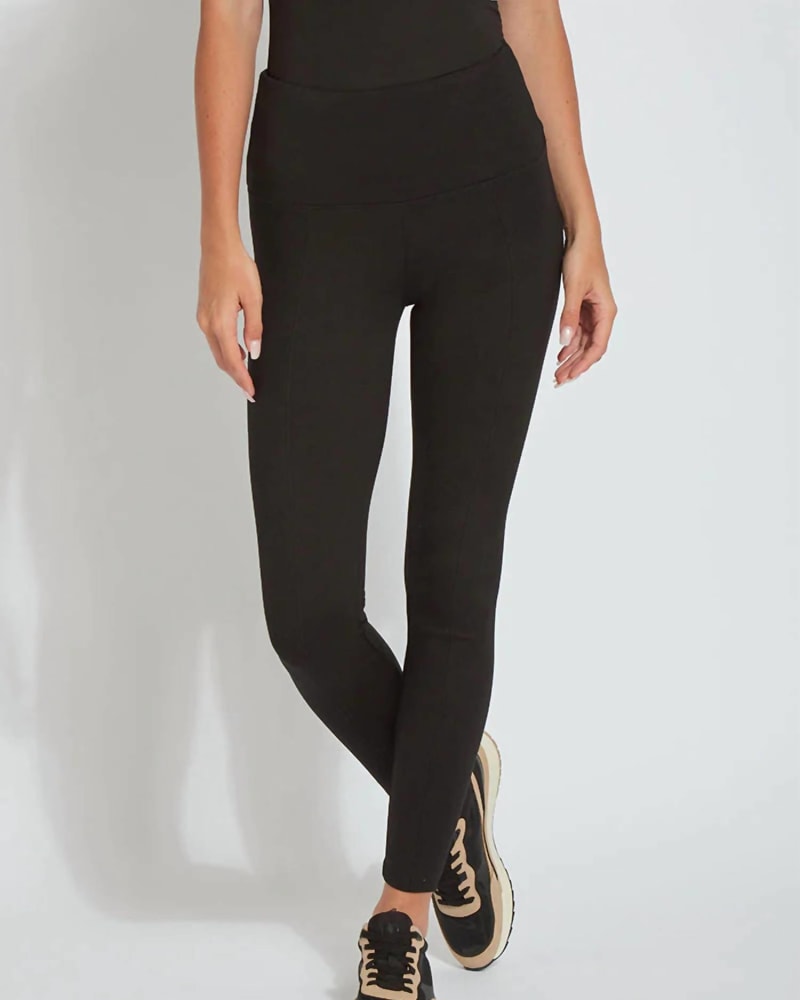 Front of a model wearing a size Extra Large Signature Center Seam Legging in Black in Black by Lysse. | dia_product_style_image_id:326642